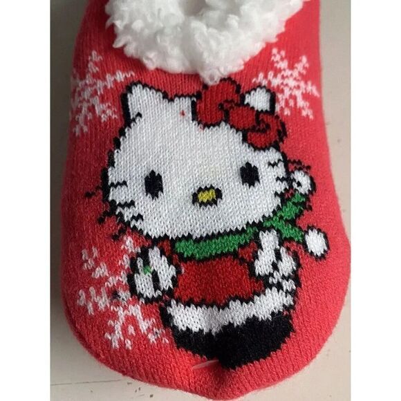 Sanrio Hello Kitty Christmas Slipper Socks Women’s Shoe Size 4-10  Faux Fur NEW - Picture 3 of 11